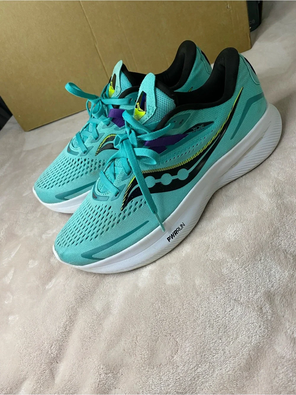 Saucony  Ride 15 Women's Teal Running Shoes - Ride/Performance size 8